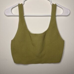 Babaton Aritzia Sculpt Knit Ribbed Cropped Tank Large